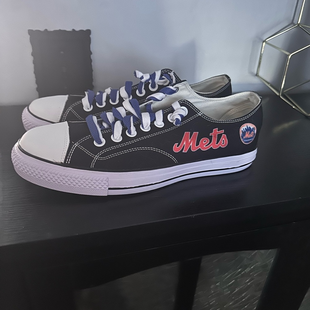 Women’s Mets Black and White Sneakers